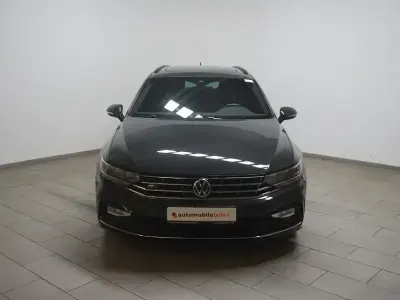 Gebraucht VW Passat 200 PS (147 kW) 2021 Uranograu Kombi