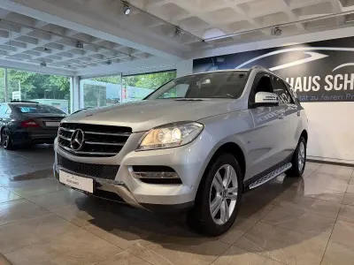 Gebraucht Mercedes ML350 258 PS (189 kW) 2011 Silber SUV