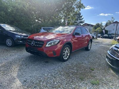 Mercedes GLA220