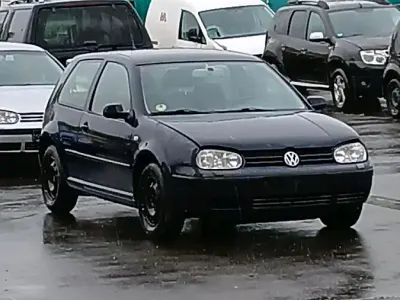 Używany VW Golf IV 75 KM (55 kW) 2000 Niebieski Hatchback