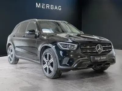 Gebraucht Mercedes GLC300e Night 320 PS (235 kW) 2021 Schwarz SUV
