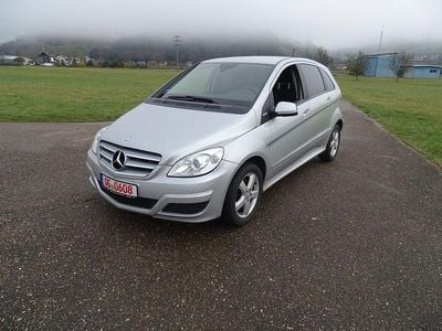 Gebraucht Mercedes B170 116 PS (85 kW) 2008 Silber Van / Kleinbus