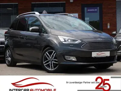 Gebraucht Ford Grand C-Max Titanium 150 PS (110 kW) 2018 Magneticgrau (metallic) Van / Kleinbus