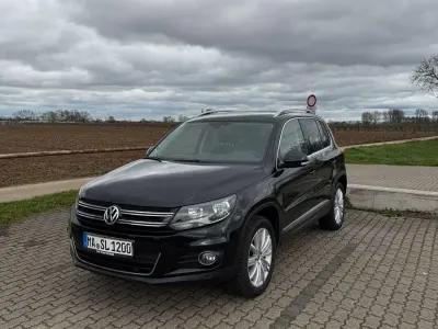 Gebraucht VW Tiguan Sportline 179 PS (131 kW) 2012 Schwarz SUV