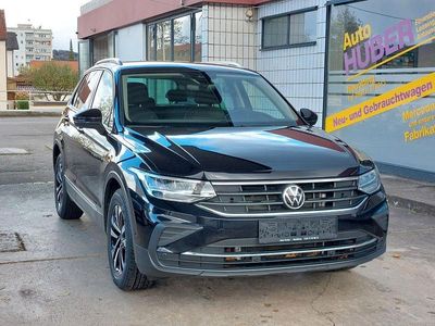 Gebraucht VW Tiguan United 150 PS (110 kW) 2020 Schwarz SUV