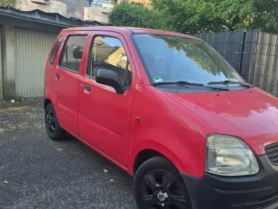 Second-hand Opel Agila 2001 Roșu Monovolum