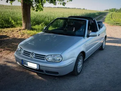 Używany VW Golf Edition 116 KM (85 kW) 2002 Srebrny Kabriolet
