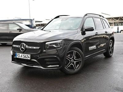 Kosmosschwarz metallic Gebraucht 2025 Mercedes GLB200 AMG SUV | 43.980 € (Fairer Preis)