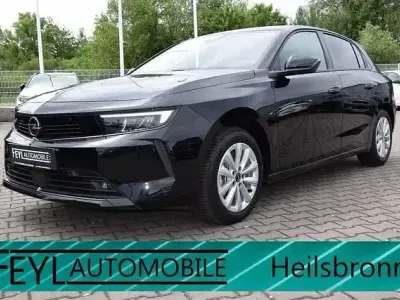 Gebraucht Opel Astra Elegance 131 PS (96 kW) 2023 Schwarz Kleinwagen
