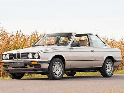Gebraucht BMW 320 125 PS (91 kW) 1983 Bronzitbeige metallic Coupé