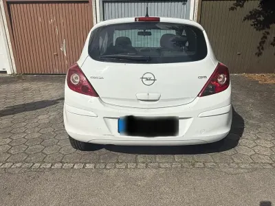 Usado Opel Corsa 75 HP (55 kW) 2007 Branco Citadino