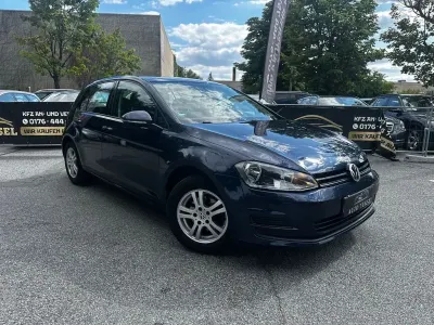 Gebraucht VW Golf VII Trendline 110 PS (80 kW) 2015 Blau Limousine