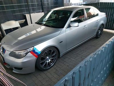 BMW 523