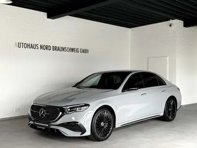 Gebraucht Mercedes E220 AMG line 197 PS (144 kW) 2024 Manufaktur alpingrau uni Limousine