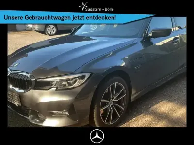 Gebraucht BMW 320e Sport Line 113 PS (83 kW) 2022 Grau Kombi