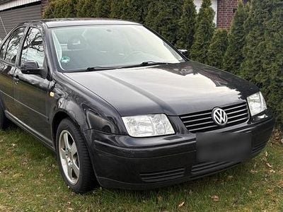 Gebraucht VW Bora 115 PS (84 kW) 1999 Schwarz Limousine
