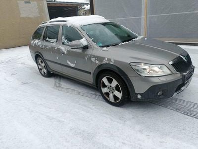 Grau Gebraucht 2012 Skoda Octavia Kombi | 5.700 € (Superpreis)