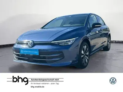Gebraucht VW Golf VIII Life 116 PS (85 kW) 2025 Blau Limousine