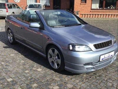 Gebraucht Opel Astra Cabriolet 147 PS (108 kW) 2004 Silber Cabrio