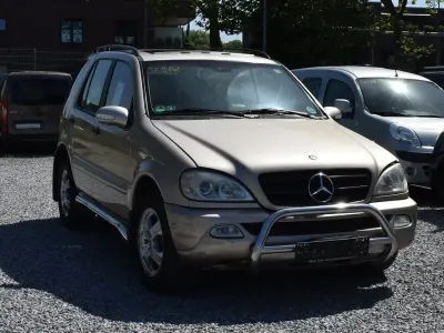 Gebraucht Mercedes ML270 163 PS (119 kW) 2004 Beige SUV