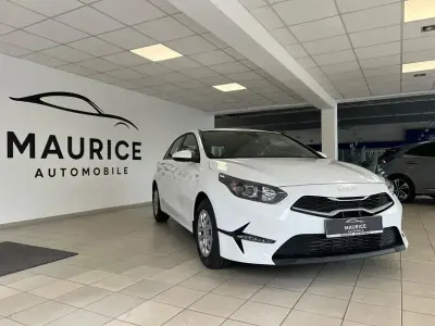 Gebraucht Kia Ceed Vision 140 PS (102 kW) 2025 Weiß Kleinwagen