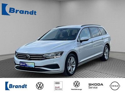 Gebraucht VW Passat Basis 150 PS (110 kW) 2021 Weiß Kombi
