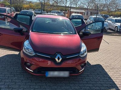 Gebraucht Renault Clio IV 90 PS (66 kW) 2017 Rot Limousine
