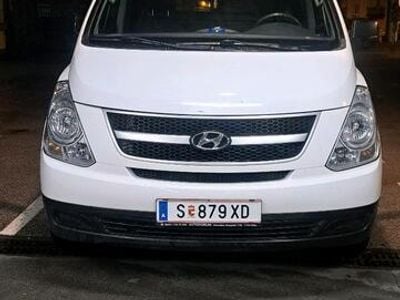 Hyundai H-1