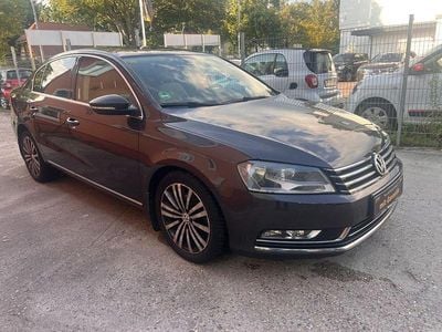 Usata VW Passat Highline 211 CV (155 kW) 2011 Marrone Berlina