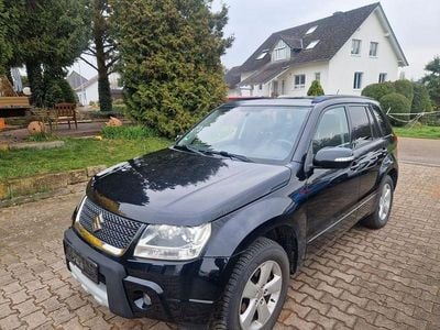Gebraucht Suzuki Grand Vitara Club 169 PS (124 kW) 2011 Schwarz SUV