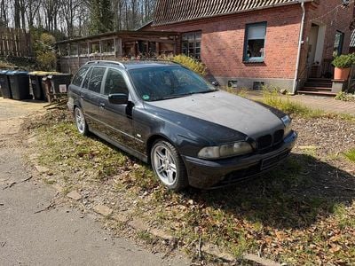 Gebraucht BMW 528 193 PS (141 kW) 1998 Schwarz Kombi