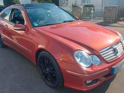 Gebraucht Mercedes C160 122 PS (89 kW) 2006 Rot Coupé
