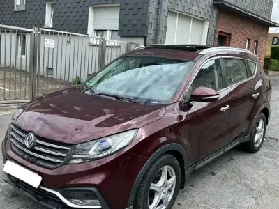 Gebraucht DFSK Glory 580 145 PS (106 kW) 2021 Rot SUV