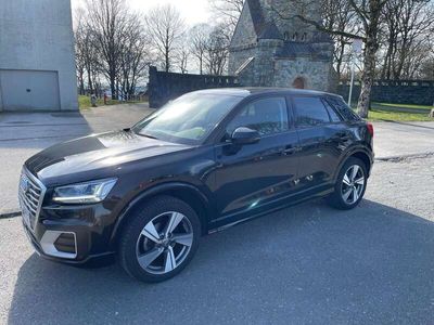 gebraucht Audi Q2 / Scheckheftgepflegt / 48000 km / von privat