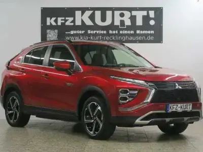 Gebraucht Mitsubishi Eclipse Cross Plus 188 PS (138 kW) 2022 Rot SUV