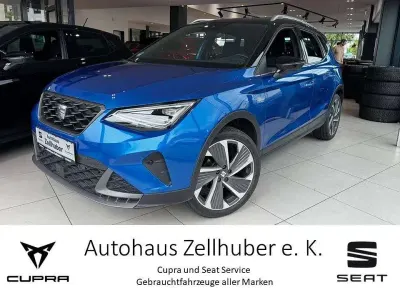 Gebraucht Seat Arona FR 110 PS (80 kW) 2022 Saphire blau / schwarz SUV