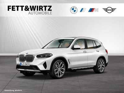 Gebraucht BMW X3 Sport Line 184 PS (135 kW) 2024 Mineralweiss metallic SUV