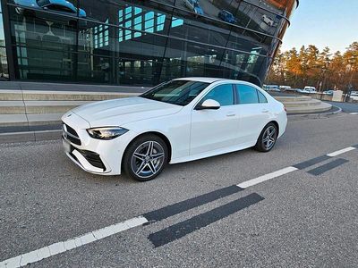 Gebraucht Mercedes C300e AMG 313 PS (230 kW) 2023 Weiß Limousine
