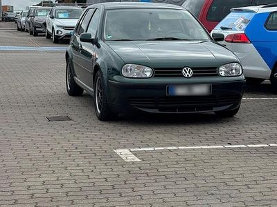 Gebraucht VW Golf III Basis 101 PS (74 kW) 1998 Grün Kleinwagen