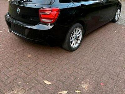 Gebraucht BMW 116 116 PS (85 kW) 2012 Schwarz Kleinwagen