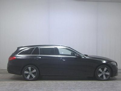 Gebraucht Mercedes C200 Avantgarde 184 PS (135 kW) 2023 Schwarz Limousine