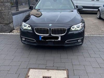 Gebraucht BMW 525 Luxury Line 218 PS (160 kW) 2014 Schwarz Kombi
