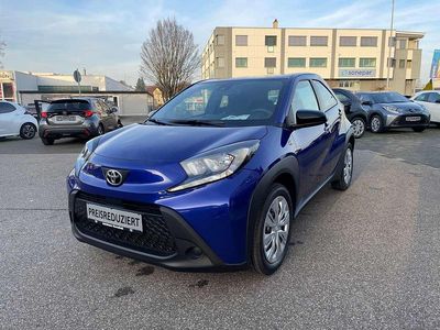 Neu Toyota Aygo Business Edition 72 PS (52 kW) 2025 Juniper blue Kleinwagen
