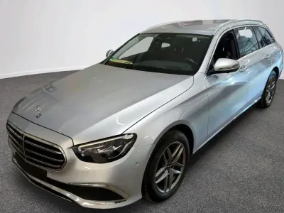 Używany Mercedes E220