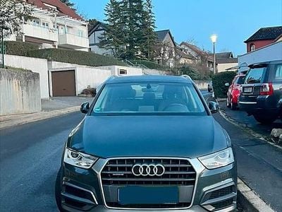 Grün Gebraucht 2018 Audi Q3 Design SUV | 19.500 € (Guter Preis)