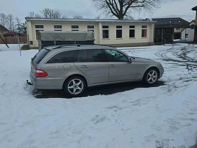 Grau Gebraucht 2004 Mercedes E320 Kombi | 4.550 € (Fairer Preis)