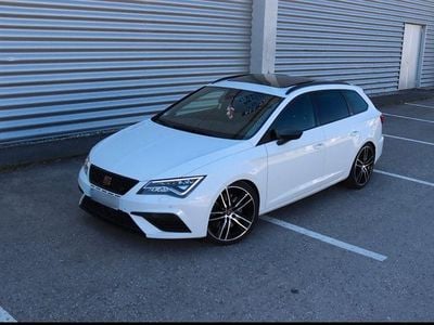 Usata Seat Leon 4Drive 300 CV (220 kW) 2020 Bianco Berlina
