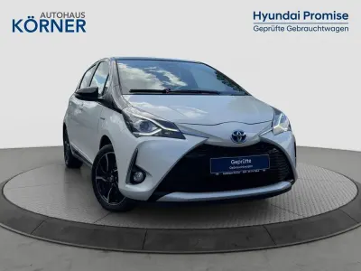 Gebraucht Toyota Yaris 101 PS (74 kW) 2018 Crushed ice Limousine