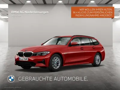 Gebraucht BMW 330e Sport Line 292 PS (214 kW) 2022 Rot Kombi