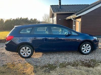 Gebraucht Opel Astra 116 PS (85 kW) 2015 Blau Kombi